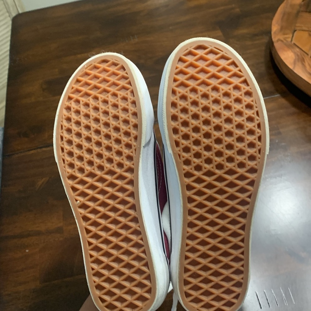 Vans - Picture 4 of 6